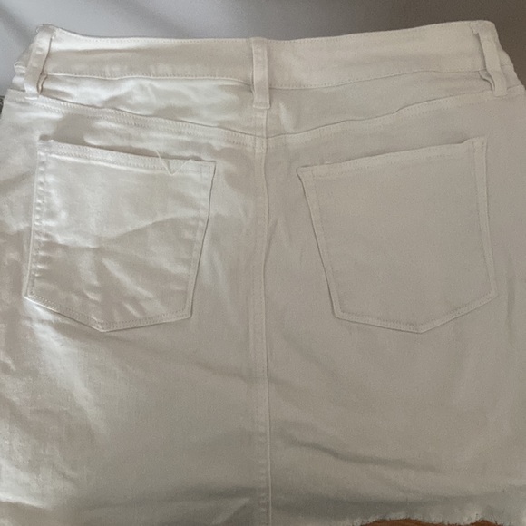 White Jean Skirt - Picture 3 of 4